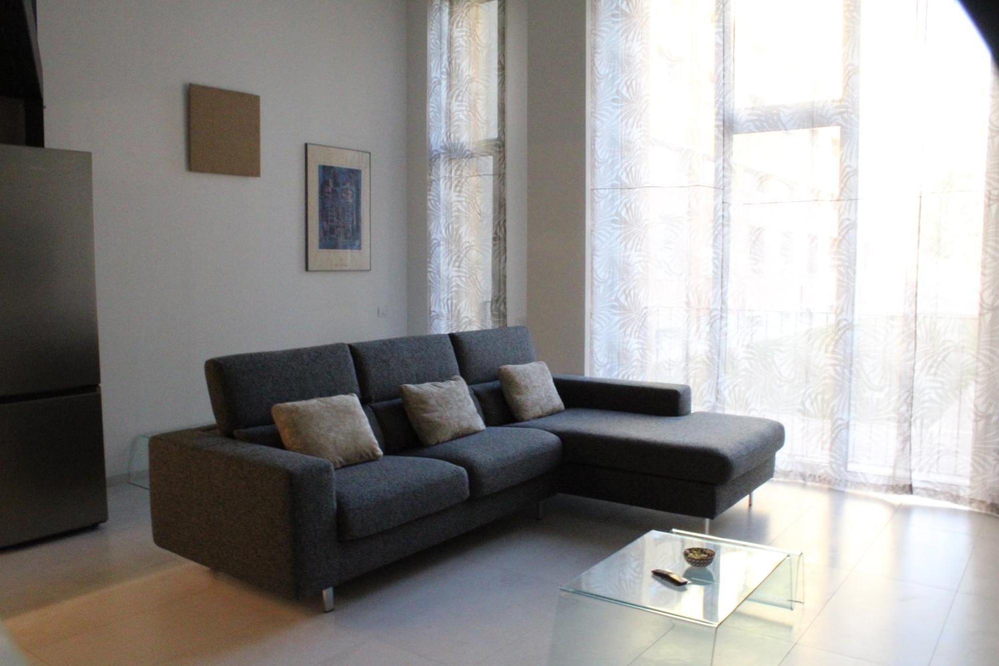 Milan Space Loft - Apartment Close To M5 Subway - Free Parking - Sky & Netflix Tv Luaran gambar